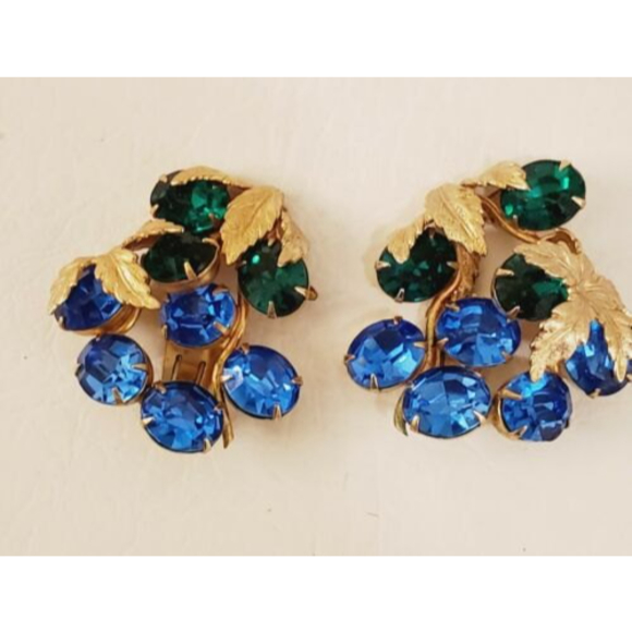 Vintage Signed Napier Rare Rhinestones  Runway Statement Leaves Earrings - Picture 2 of 7